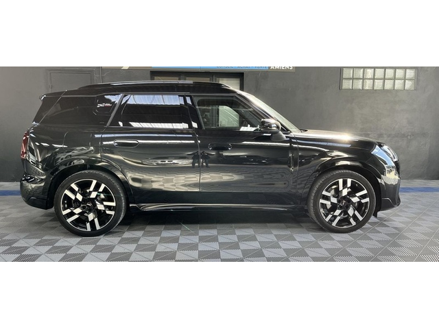 MINI Countryman Countryman 1.5 Mild Hybrid JCW + XL PACK - автомобили, коли, обяви за нови и употребявани 1