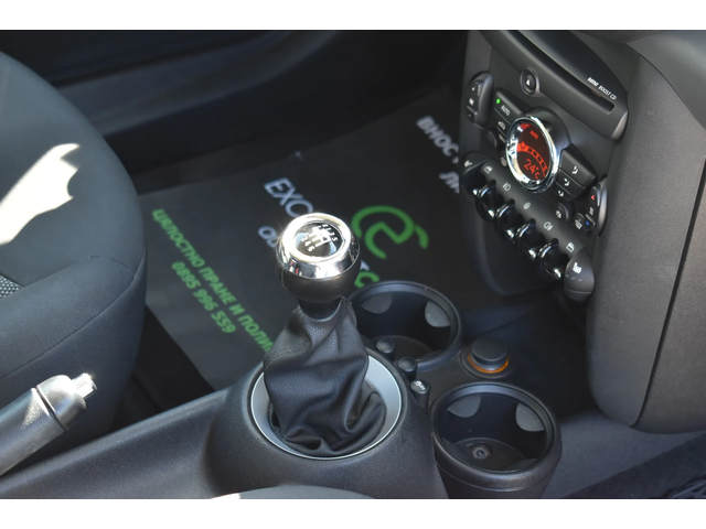 Mini One 1.6i* Сервизна история* ПОДГРЕВИ* 6скорости* - автомобили, коли, обяви за нови и употребявани 12