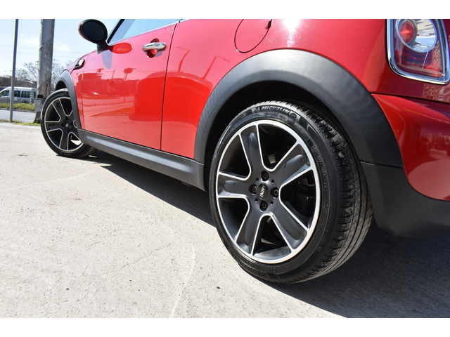 Mini One 1.6i* Сервизна история* ПОДГРЕВИ* 6скорости* - автомобили, коли, обяви за нови и употребявани 1