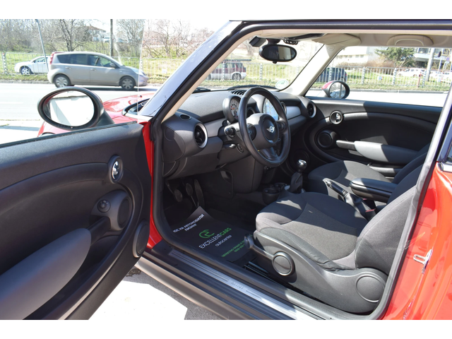 Mini One 1.6i* Сервизна история* ПОДГРЕВИ* 6скорости* - автомобили, коли, обяви за нови и употребявани 6