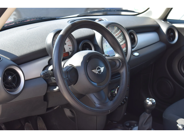 Mini One 1.6i* Сервизна история* ПОДГРЕВИ* 6скорости* - автомобили, коли, обяви за нови и употребявани 7