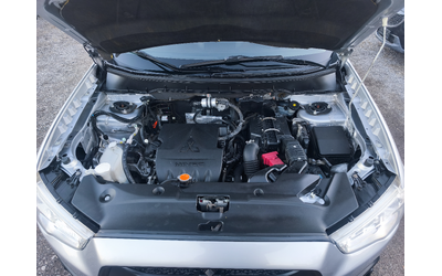 Mitsubishi ASX 1.6 i ГАЗ - автомобили, коли, обяви за нови и употребявани 15