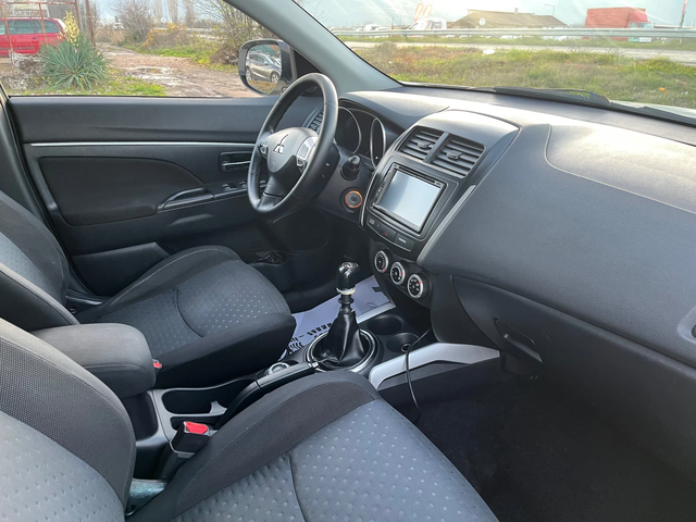 Mitsubishi ASX 1.8DDTI-150-4x4-NAVI-PANO-ITALIA - автомобили, коли, обяви за нови и употребявани 3