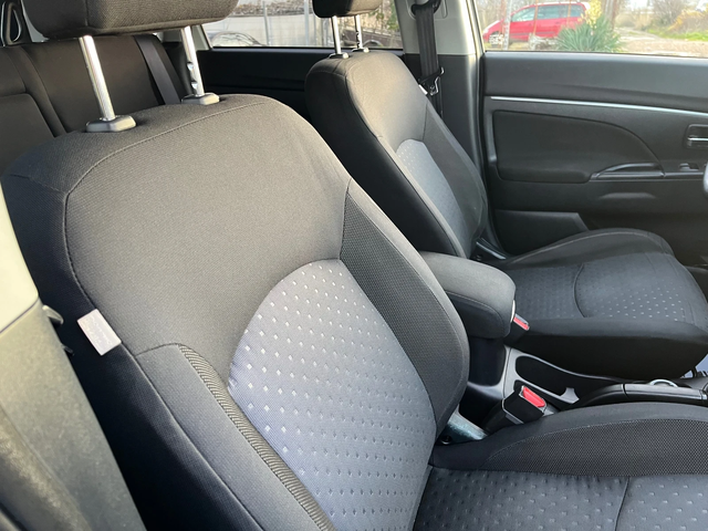 Mitsubishi ASX 1.8DDTI-150-4x4-NAVI-PANO-ITALIA - автомобили, коли, обяви за нови и употребявани 4