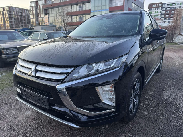 Mitsubishi Eclipse Cross 1.5T Sty4WD, 163 к.с - автомобили, коли, обяви за нови и употребявани 1