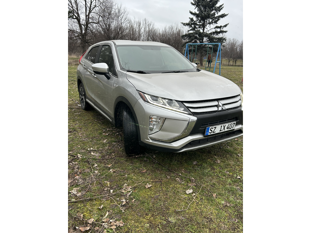 Mitsubishi Eclipse Cross 4x4 - автомобили, коли, обяви за нови и употребявани 2