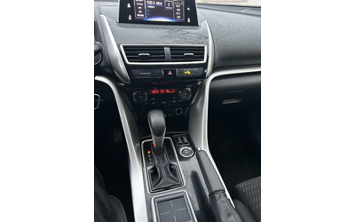 Mitsubishi Eclipse Cross 4x4 - автомобили, коли, обяви за нови и употребявани 6