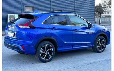 mitsubishi-eclipse-cross-plug-in-4x4-360-kamera-lizing - 2