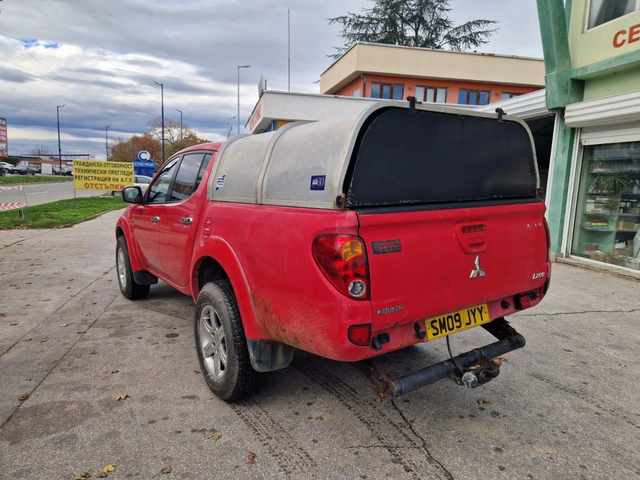 Mitsubishi L200 2.5 136 к.с.десен волан - автомобили, коли, обяви за нови и употребявани 4