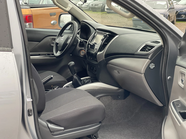 Mitsubishi L200 2.4Di-D 4x4 - автомобили, коли, обяви за нови и употребявани 10