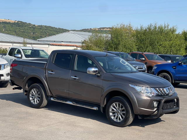 Mitsubishi L200 2.4Di-D Instyle 4x4 * 80 Jahre* - автомобили, коли, обяви за нови и употребявани 5