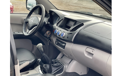 Mitsubishi L200 2.5Di-D 4x4 Instyle - автомобили, коли, обяви за нови и употребявани 12