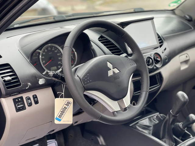 Mitsubishi L200 2.5Di-D 4x4 Facelift - автомобили, коли, обяви за нови и употребявани 10