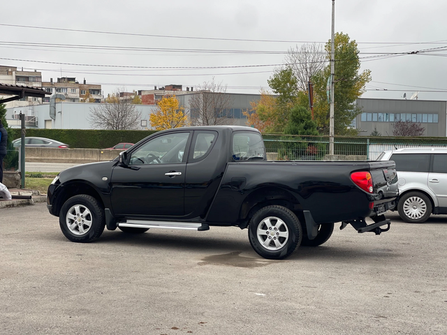 Mitsubishi L200 2.5Di-D 4x4 Facelift - автомобили, коли, обяви за нови и употребявани 2