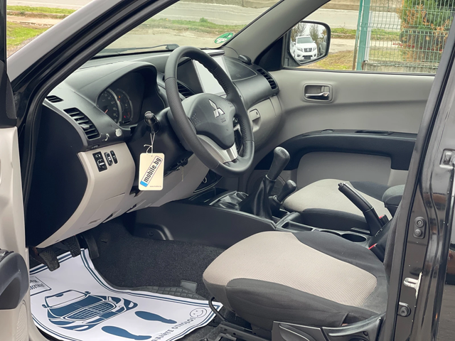 Mitsubishi L200 2.5Di-D 4x4 Facelift - автомобили, коли, обяви за нови и употребявани 9