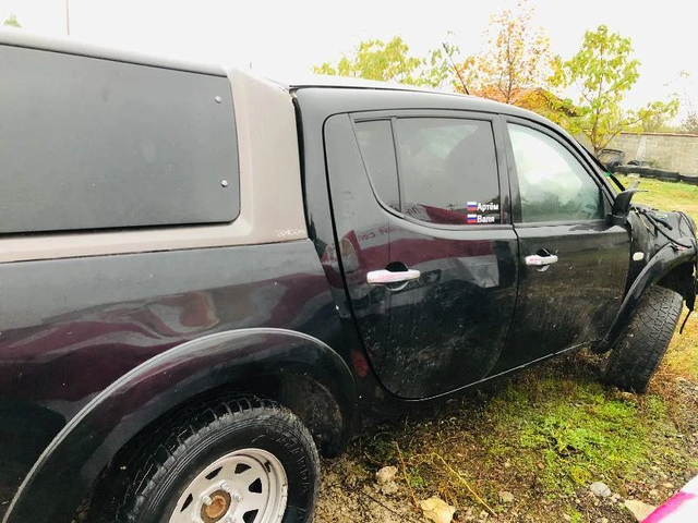 Mitsubishi L200 2.5Di-D 178к.с.на части - автомобили, коли, обяви за нови и употребявани 3