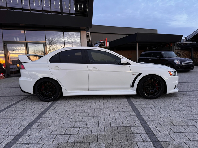 Mitsubishi Lancer Evolution X - автомобили, коли, обяви за нови и употребявани 6