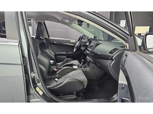 Mitsubishi Lancer * EVOLUTION* CARBON* HEAD-UP* CAMERA* RECARO* - автомобили, коли, обяви за нови и употребявани 10