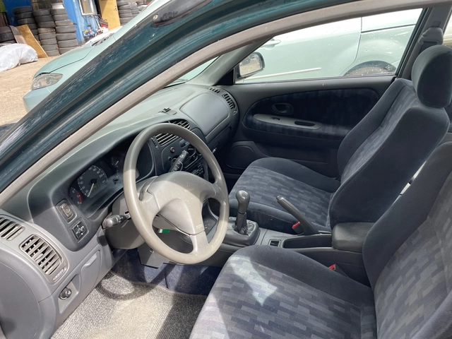 Mitsubishi Lancer 1.3 GLXi - автомобили, коли, обяви за нови и употребявани 6