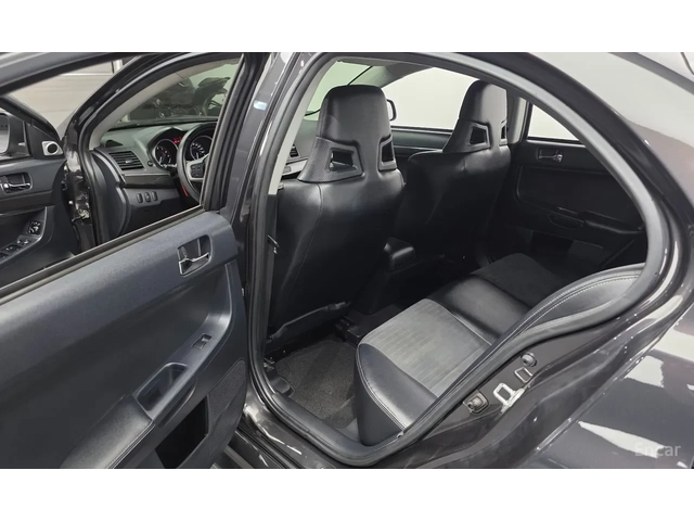 Mitsubishi Lancer EVOLUTION X 2.0 TURBO * TC-SST * S-AWC - автомобили, коли, обяви за нови и употребявани 6