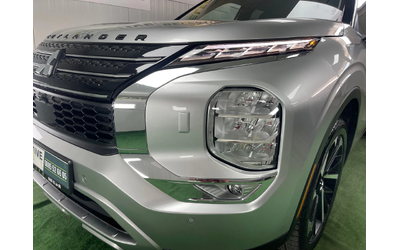 mitsubishi-outlander - 2