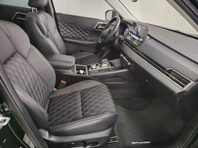 Mitsubishi Outlander PLUG-IN HYBRID PHEV SE S-AWC - автомобили, коли, обяви за нови и употребявани 13