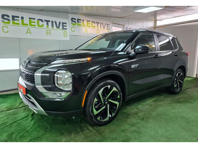 Mitsubishi Outlander PLUG-IN HYBRID PHEV SE S-AWC - автомобили, коли, обяви за нови и употребявани 0