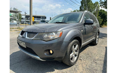 mitsubishi-outlander - 2