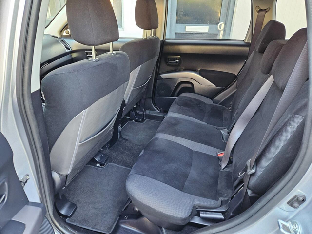 Mitsubishi Outlander 2.4и 170hp 4x4 ОЧАКВАН ВНОС! С ГАРАНЦИЯ! - автомобили, коли, обяви за нови и употребявани 8