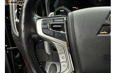Mitsubishi Outlander 2.0 Hybrid - автомобили, коли, обяви за нови и употребявани 15