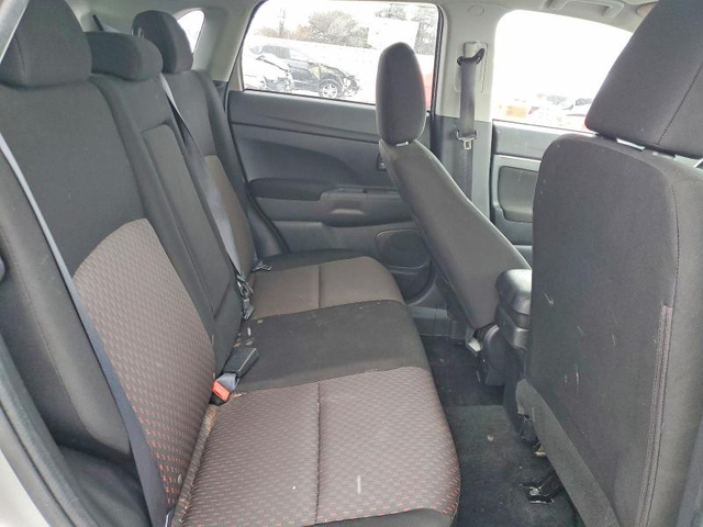 Mitsubishi Outlander 2.0L 4 ALL WHEEL DRIVE - автомобили, коли, обяви за нови и употребявани 10