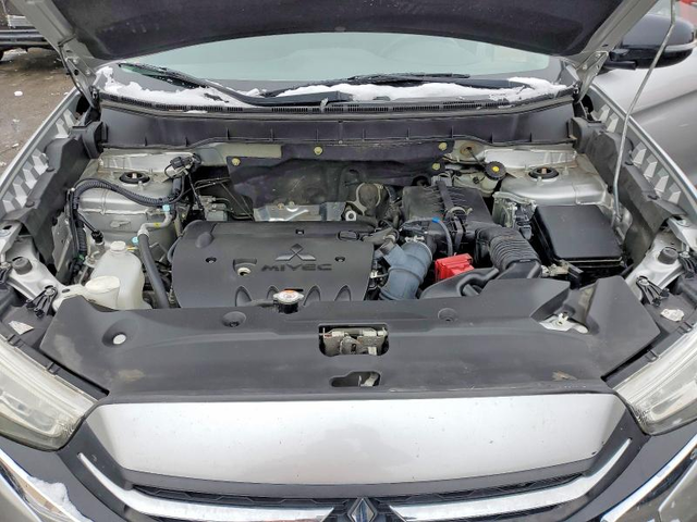 Mitsubishi Outlander 2.0L 4 ALL WHEEL DRIVE - автомобили, коли, обяви за нови и употребявани 11