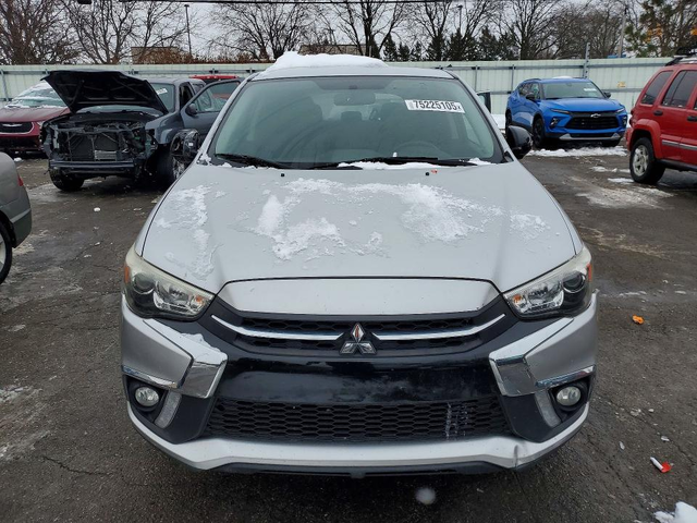 Mitsubishi Outlander 2.0L 4 ALL WHEEL DRIVE - автомобили, коли, обяви за нови и употребявани 4