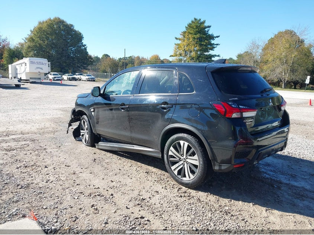 Mitsubishi Outlander 2.0L I-4 DOHC, VVT, 148HP Front Wheel Drive - автомобили, коли, обяви за нови и употребявани 2