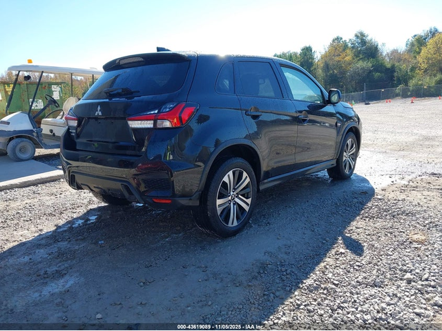 Mitsubishi Outlander 2.0L I-4 DOHC, VVT, 148HP Front Wheel Drive - автомобили, коли, обяви за нови и употребявани 3