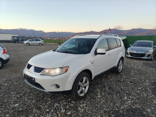 Mitsubishi Outlander 2.2 DID 156 7M - автомобили, коли, обяви за нови и употребявани 11