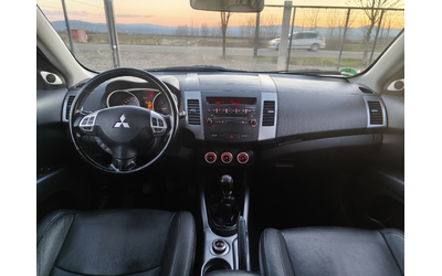 Mitsubishi Outlander 2.2 DID 156 7M - автомобили, коли, обяви за нови и употребявани 13