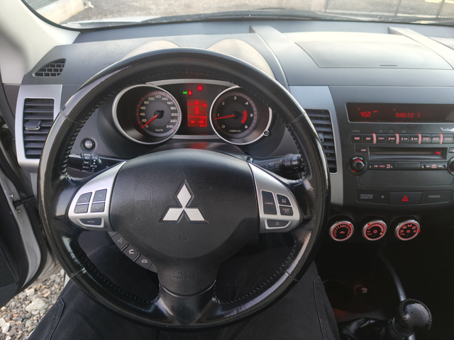 Mitsubishi Outlander 2.2 DID 156 7M - автомобили, коли, обяви за нови и употребявани 4