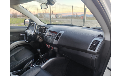 Mitsubishi Outlander 2.2 DID 156 7M - автомобили, коли, обяви за нови и употребявани 6