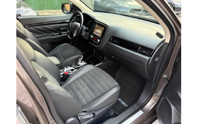 Mitsubishi Outlander 2.4PHEV 4WD Plug in Hybrid - автомобили, коли, обяви за нови и употребявани 13
