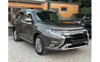 mitsubishi-outlander-2-4phev-4wd-plug-in-hybrid - 2