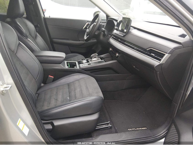 Mitsubishi Outlander 2.5L I-4 DI, DOHC, VVT, 181HP Front Wheel Drive - автомобили, коли, обяви за нови и употребявани 4