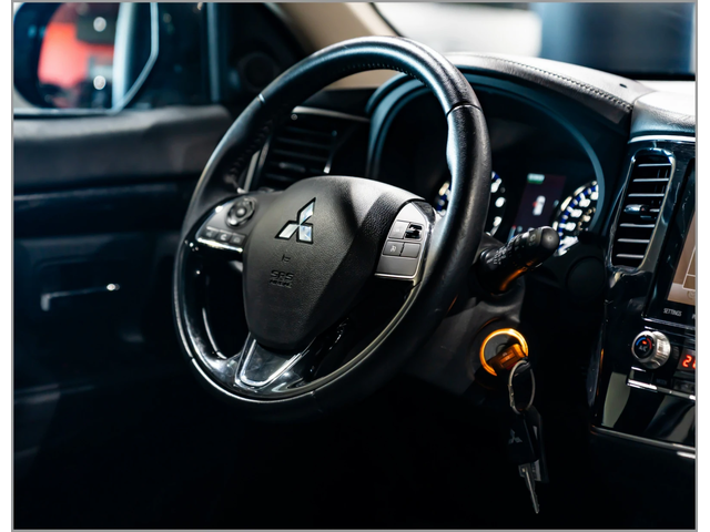 Mitsubishi Outlander Mitsubishi Outlander  - автомобили, коли, обяви за нови и употребявани 31