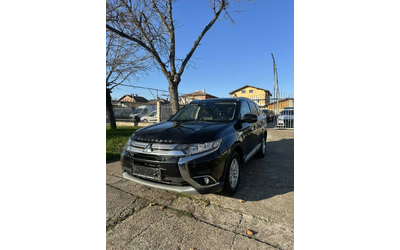 mitsubishi-outlander - 0
