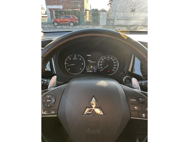 Mitsubishi Outlander - автомобили, коли, обяви за нови и употребявани 14