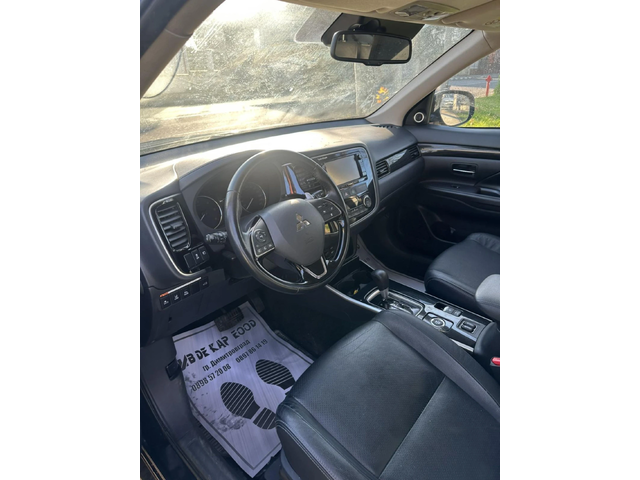 Mitsubishi Outlander - автомобили, коли, обяви за нови и употребявани 7