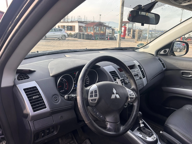 Mitsubishi Outlander 2.2DI-D 4WD AVTOMAT/KOJA EURO 5 - автомобили, коли, обяви за нови и употребявани 12