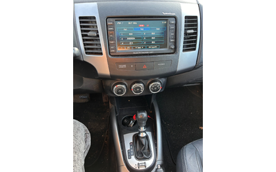 Mitsubishi Outlander 2.2DI-D 4WD AVTOMAT/KOJA/NAVI/KAMERA EURO 5 - автомобили, коли, обяви за нови и употребявани 13