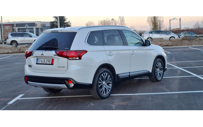 mitsubishi-outlander - 5