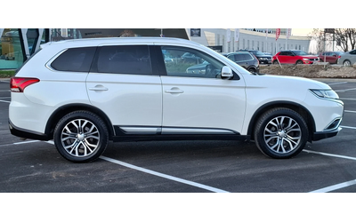 Mitsubishi Outlander 2.2 4x4 Led Камера Facelift  Бяла Перла 7места - автомобили, коли, обяви за нови и употребявани 6